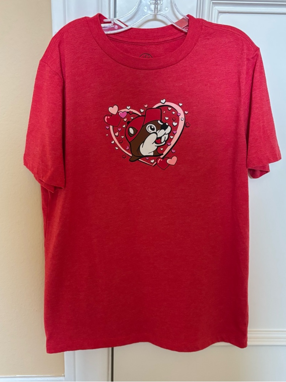 Buc-Ees Red Graphic Valentines Tee